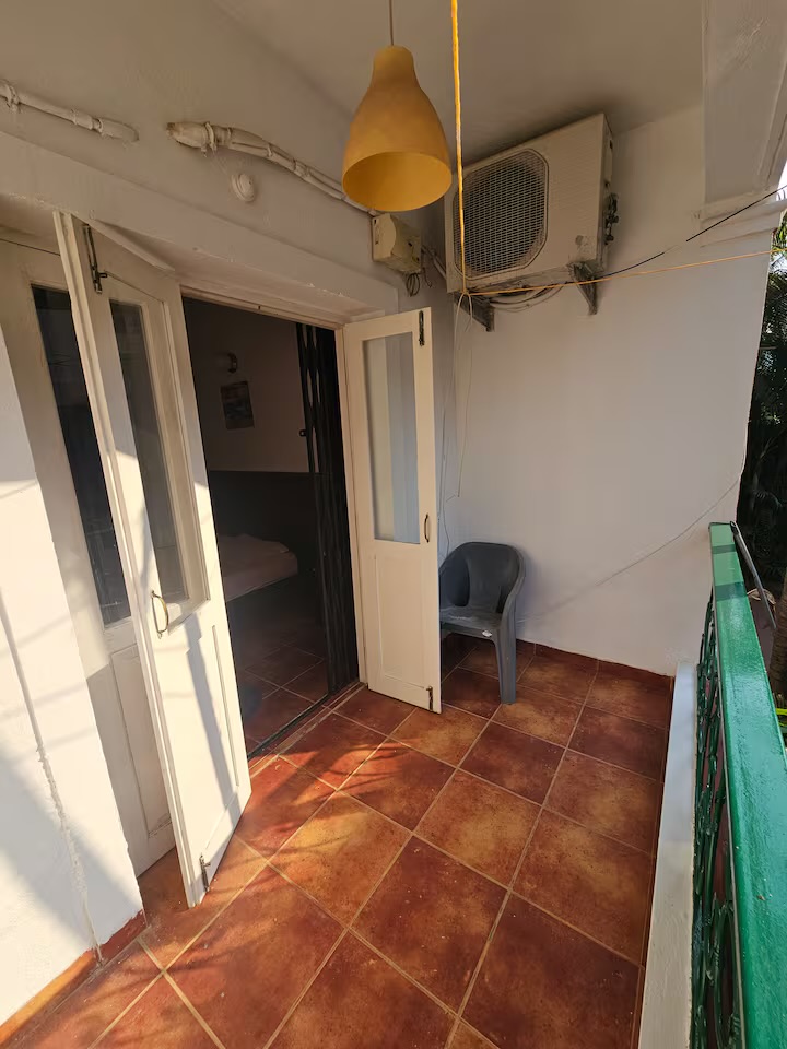 Golden Wings Studio with Patio photo 5